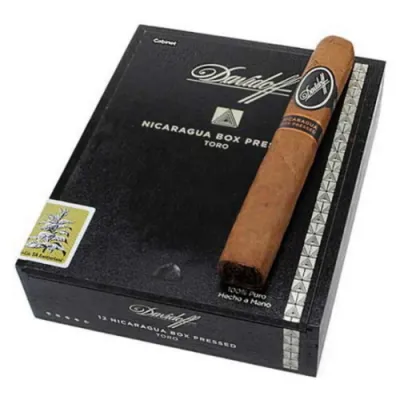 Davidoff Nicaragua Box Pressed Puro - 12's Ahşap Lutu